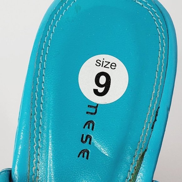 CHINESE LAUNDRY Blue Patent Leather Peep Toe Wedge Sandals - Picture 5 of 9